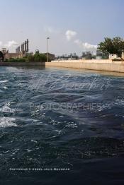 Image du Maroc Professionnelle de  Bassin d'eau à l'Usine Jorf Lasfar du Groupe OCP de L'Office chérifien des phosphates. Le Groupe OCP : Société anonyme fondée en 1920 et domiciliée au Maroc. Groupe OCP est le leader mondial des exportations des phosphates et produits dérivés, Vendredi 14 Septembre 2007. (Photo / Abdeljalil Bounhar)